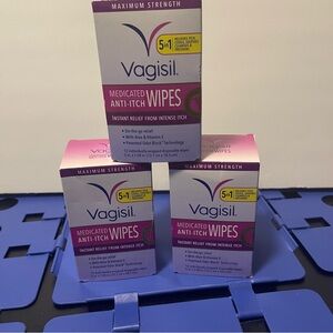 Medicated Anti-Itch Wipes - Purple. 3 boxes